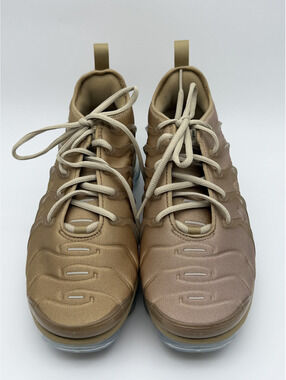 Nike Air VaporMax Plus Sneakers Size 8.5 Tan